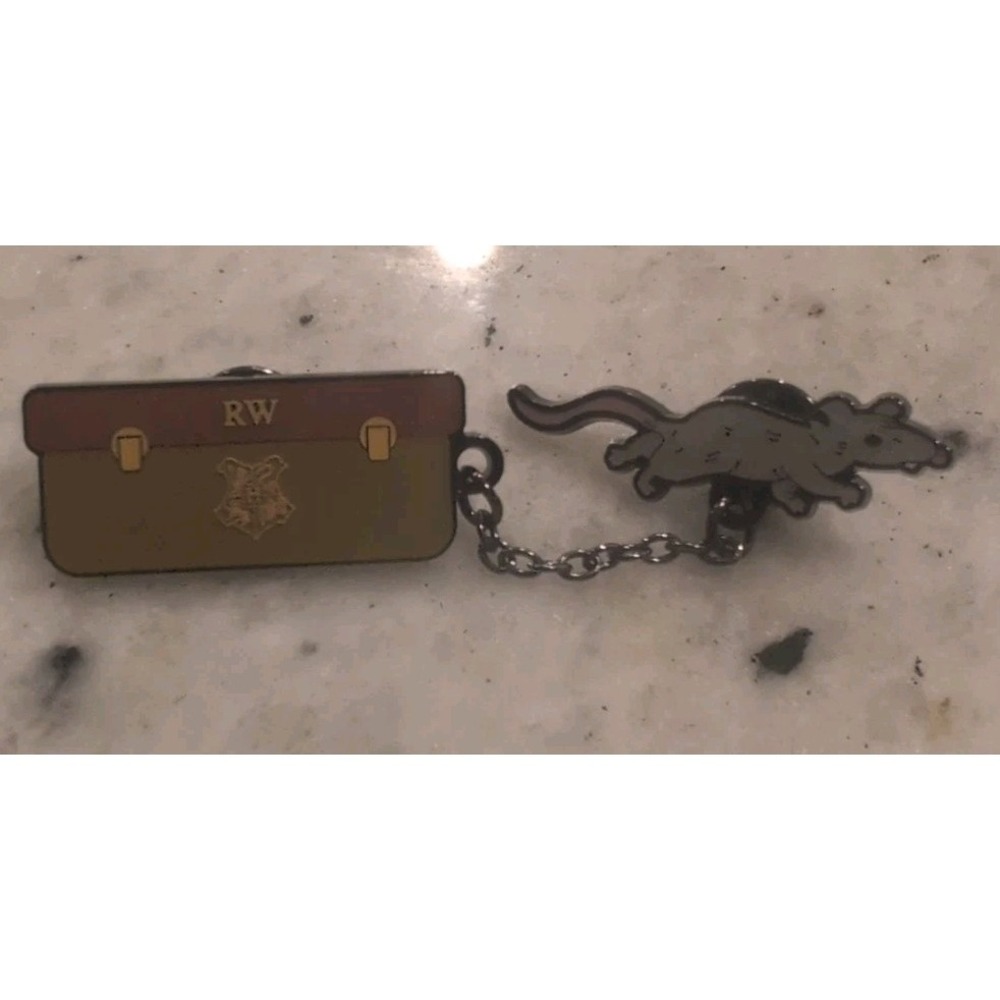 Loungefly Harry Potter Luggage & Pet Dangling Blind Box Enamel Pin Ron Weasley